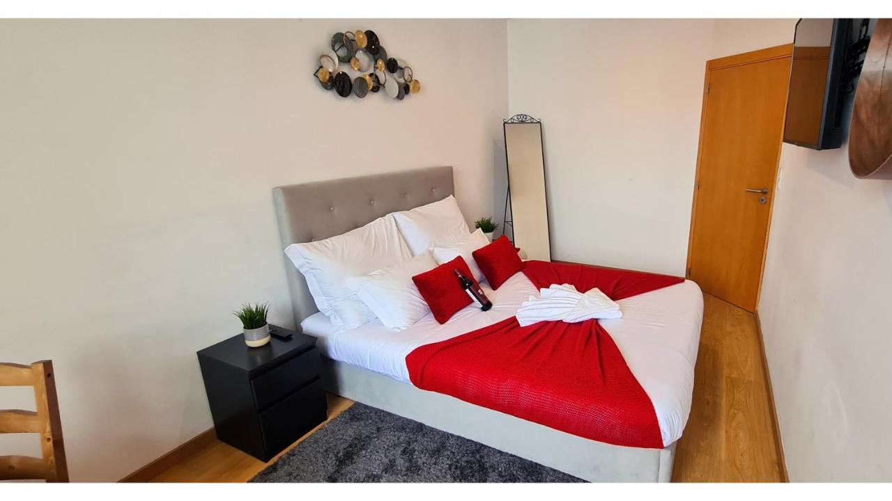 Rentalist Apartaments- Santa Catarina Porto Luaran gambar
