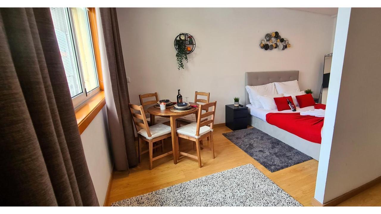 Rentalist Apartaments- Santa Catarina Porto Luaran gambar