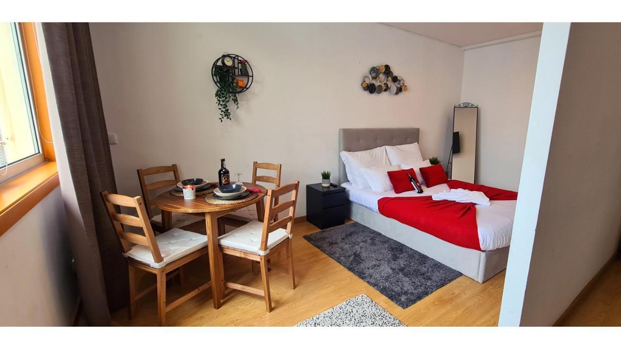 Rentalist Apartaments- Santa Catarina Porto Luaran gambar